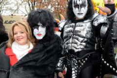 KISS_EricSingerGeneSimmonsPaulStanleyTommyThayerReneeFleming_11271401b